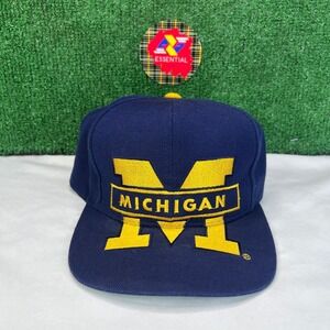 RARE VINTAGE 1984 Signatures University of Michigan Wolverines BIG LOGO Snapback